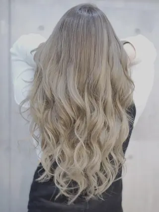 カラー Crystal 船橋のヘアスタイル