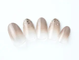 ネイル BABELバベル所属・江戸川橋✨BABEL 【バベル】大人可愛いのネイルデザイン