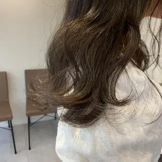 セミロング カラー 👑満足度1000% 重村 春奈👑のヘアスタイル