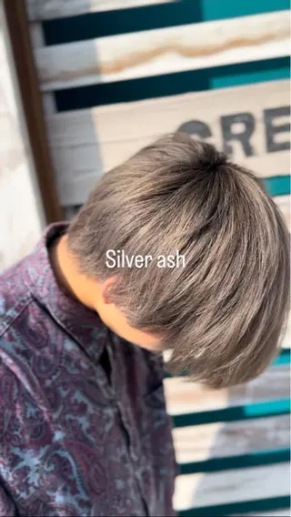 ショート 茅ヶ崎/ハイトーン /レイヤーカットのヘアスタイル