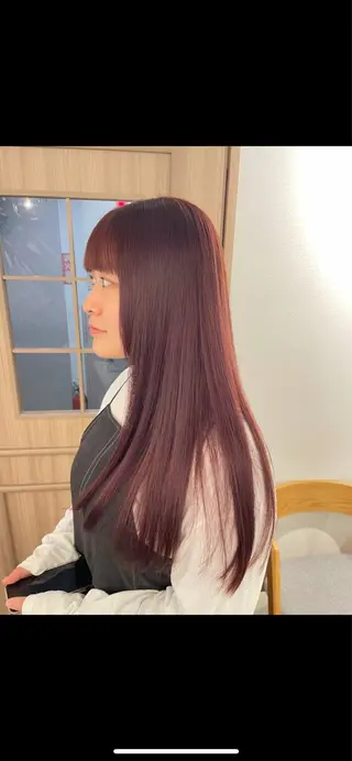 ロング 暖色カラー/ おおいえひびきのヘアスタイル