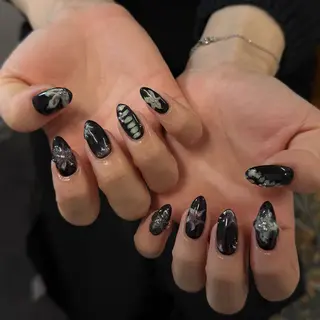 ネイル Sarina ⋆⭒˚のネイルデザイン