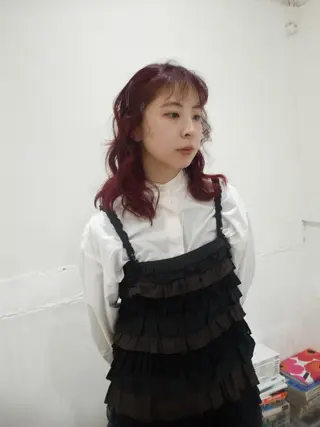 ミディアム カラー 229所属・maki @pullnocのヘアスタイル