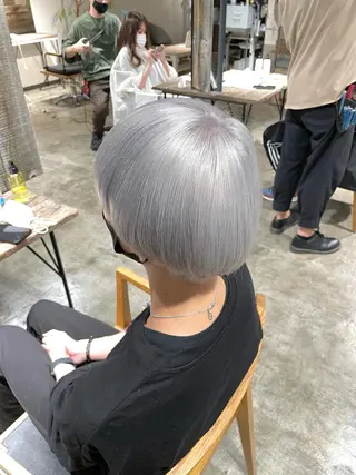 ショート カラー ✅ケアブリーチ✅ トヨオカ ノブヒデのヘアスタイル