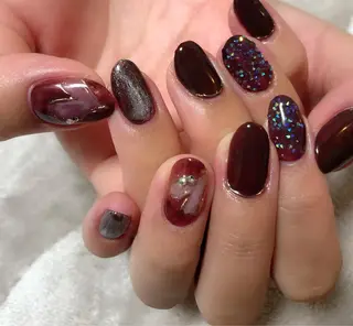 ネイル t. yoshizawaのネイルデザイン