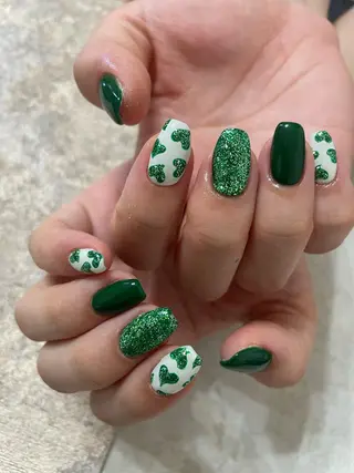 セミロング ネイル Parfum パルファンのネイルデザイン