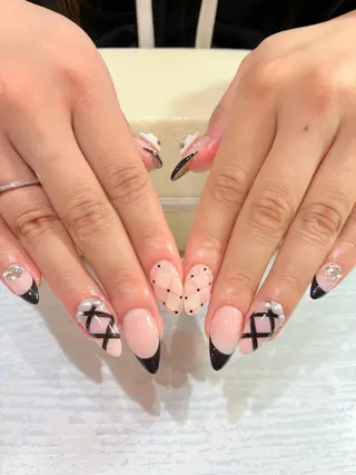ネイル Nest 岩崎のネイルデザイン