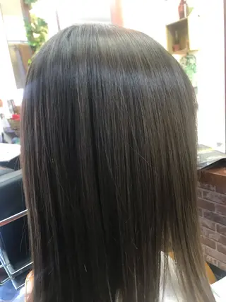 セミロング パーマ 桧山 真のヘアスタイル