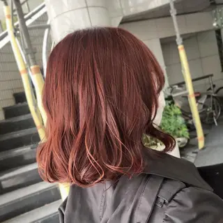 ミディアム カラー 山崎 絵莉香のヘアスタイル