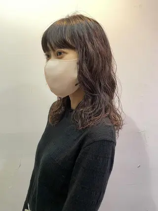 ミディアム パーマ silo所属・silo MOKA 顔周りカット🦦のヘアスタイル