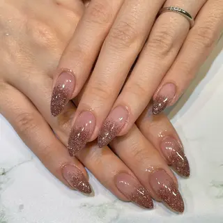 ネイル 糀屋 彩奈のネイルデザイン