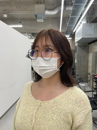 ミディアム ボブ/ハイトーン YUIのヘアスタイル