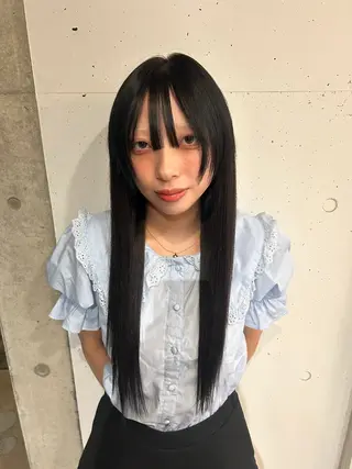 ロング colorlist 🖤SARASAのヘアスタイル