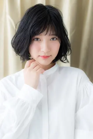 ミディアム くびれ&切りっぱボブ 得意👍佐藤歩のヘアスタイル