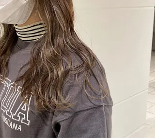 ロング カラー MUKU ひかるのヘアスタイル