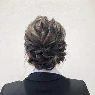 セミロング ヘアアレンジ en .の眉毛・アイブロウイメージ