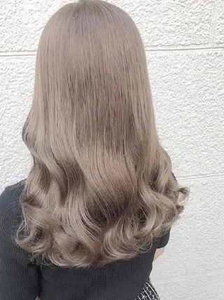 ロング カラー ブリーチカラー🌈 嘉名 真樹のヘアスタイル