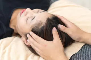 セミロング カラー パーマ ヘアアレンジ メンズ キッズ ネイル マツエク・マツパ 那覇 カラダリンク整体のエステ・リラクイメージ