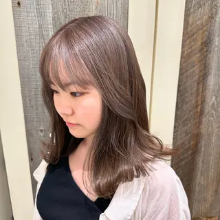 セミロング 安丸 結夏のヘアスタイル