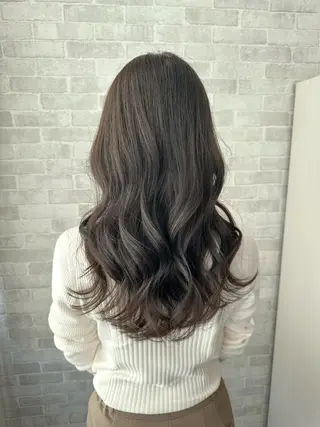 ロング カラー Well's TAIGAのヘアスタイル