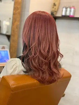 セミロング カラー ✨ハイトーン✨透明感 ✨生神　優季のヘアスタイル