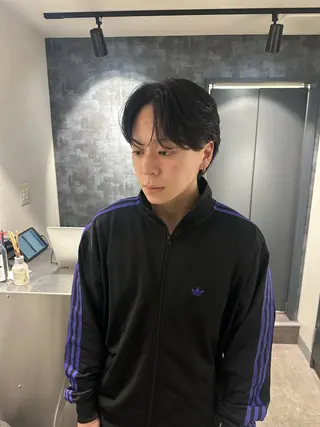 ミディアム パーマ メンズ SALOWIN 原宿 iori所属・💈センターパート パーマ特化💈雄太のヘアスタイル