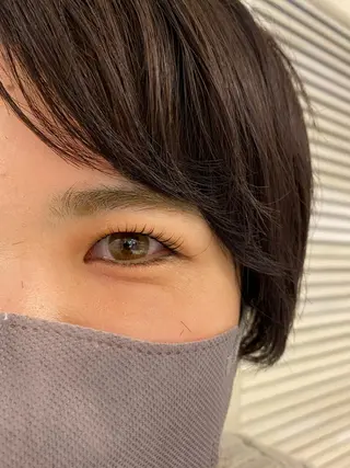 マツエク・マツパ miien(SALONVILLAGE内)所属・MOE /渋谷・明治神宮前のマツエク・マツパデザイン