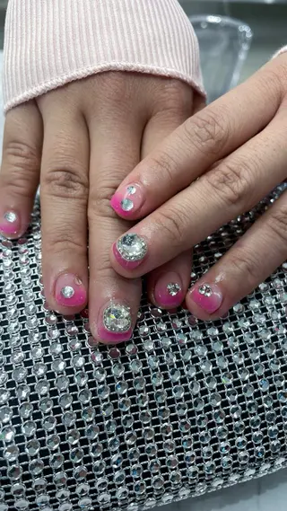 ネイル クルミ/ 💕ワンホンネイルのネイルデザイン