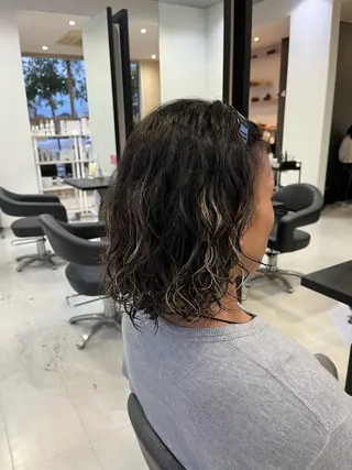 ミディアム パーマ メンズ 諸岡 玲のヘアスタイル