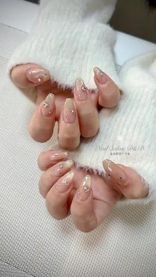 ネイル ネイルサロンD&D所属・劉 丹丹のネイルデザイン