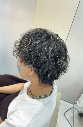 ミディアム パーマ メンズ 本厚木｜縮毛矯正/ 酸性スト専門サロンのヘアスタイル