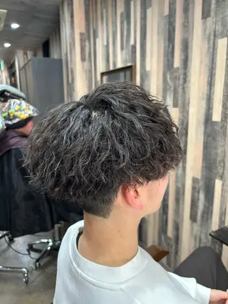 パーマ メンズ EDEN店長／ 短髪／パーマ職人🔥のヘアスタイル