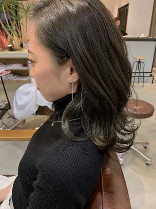 セミロング カラー パーマ ヘアアレンジ メンズ キッズ ネイル マツエク・マツパ 中津No.1髪質改善 店長✨透ける暗髪のヘアスタイル