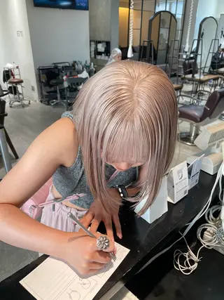 ミディアム カラー 🩵ྀིハイトーン みほ🎀🫐のヘアスタイル