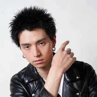 ショート カラー パーマ メンズ 🔥メンズ🔥かっこ いいが正義！代表柿崎のヘアスタイル