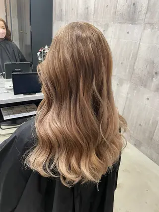 ロング LUXBE LUCE 那覇小禄イオン店所属・LUXBE LUCE ひなののヘアスタイル