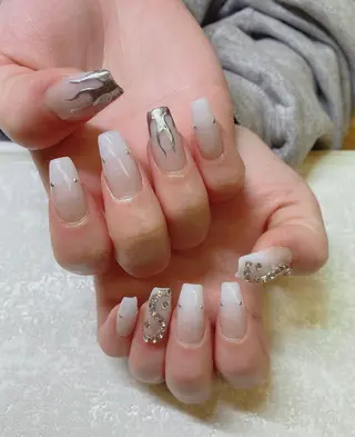 ミディアム JNA認定講師🌸 RIEのネイルデザイン