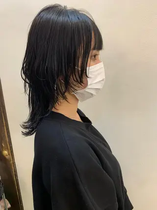 ミディアム ブリーチ/ウルフ ハッシュカット/石山のヘアスタイル