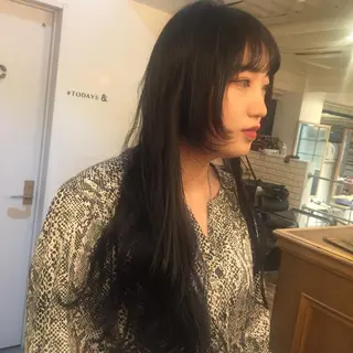 ロング ホワイト&レイヤーカ ットエクステ長畠俊輔のヘアスタイル