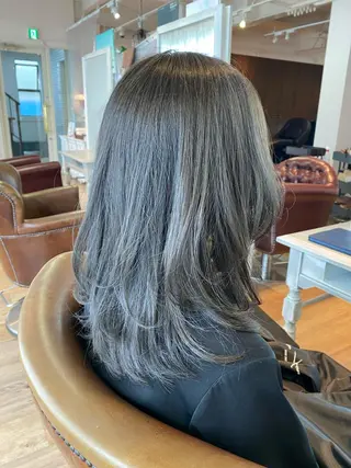 ミディアム アンソニー ショウゴのヘアスタイル