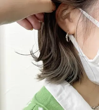 ショート カラー ANNA 🧸のヘアスタイル