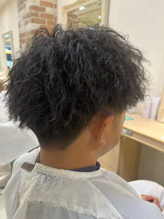 パーマ メンズ 荒井 海音のヘアスタイル