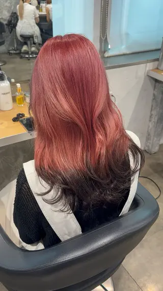ロング カラー ハイトーン特化美容師 🌈ケアブリーチのヘアスタイル