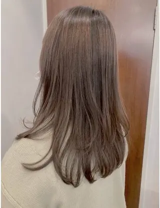 ロング 須原 華那子のヘアスタイル