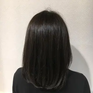 ミディアム カラー 宮内 真乃のヘアスタイル