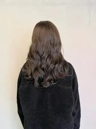 セミロング 山本  弦生のヘアスタイル