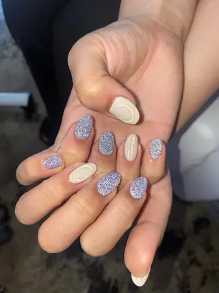 ネイル ♱˖⁺ 𝒎𝒐𝒑𝒊 ⁺のネイルデザイン