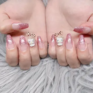 ネイル 個室ネイルサロンDolly  Girl〜ドーリーガール〜所属・DollyGirl KYOKOのネイルデザイン