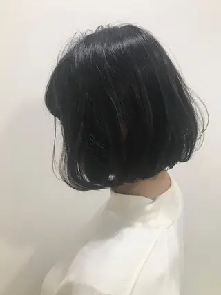 ショート ベージュカラー🤎 鈴木サトミのヘアスタイル