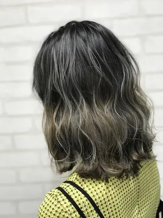 ミディアム カラー 山内 聡史のヘアスタイル